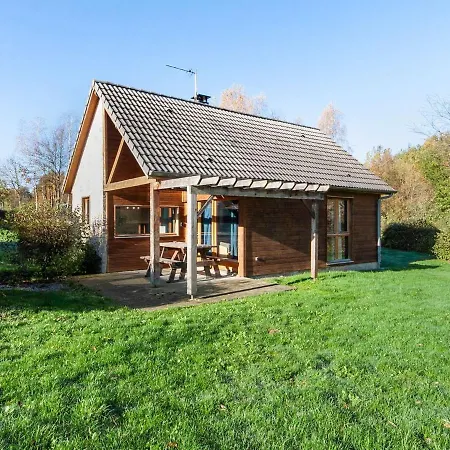 Holiday Home In Signy Le Petit With Covered Terrace بيت للعطل Signy-le-Petit